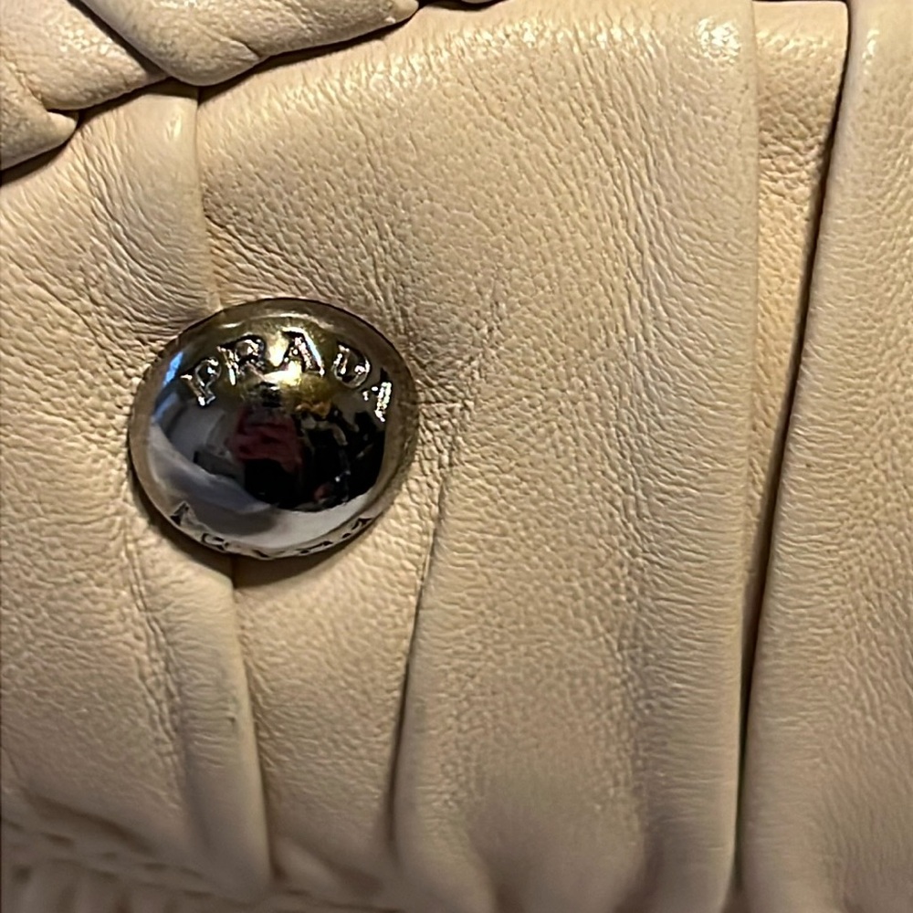 Pre-loved Prada Nappa Gaufre’ ECRU’ Satchel Two Way Bag - Picture 5 of 17